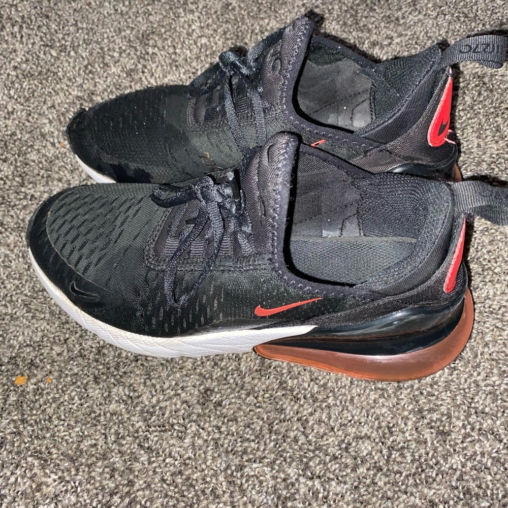Nike 270